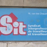 Le SIT dénonce le traitement policier des femmes sans-papiers (image d'archives). KEYSTONE/MARTIAL TREZZINI